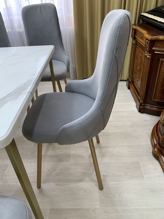 Стулья 12 штук .