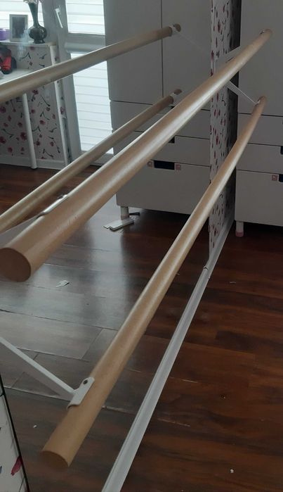 Продавам станка за балет двойна