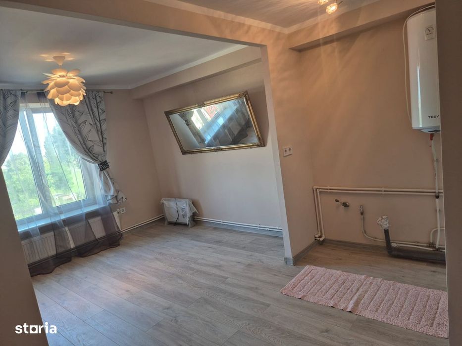 Garsoniera  zona Politia Rutiera , etaj 3