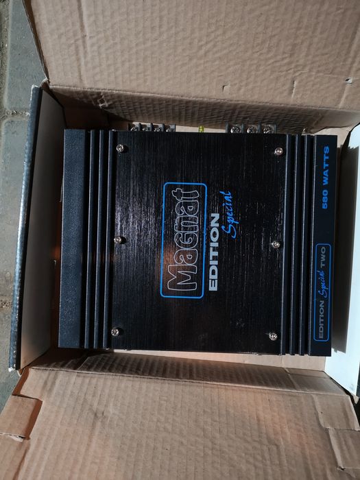 Stație audio auto Magnat.