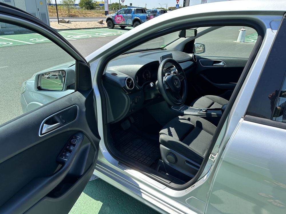 Mercedes-Benz B250e, electric, nu Spring, 180 cai putere