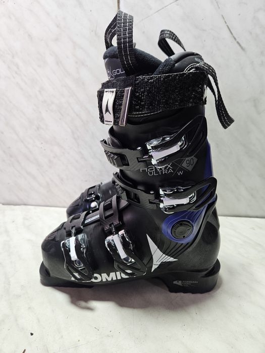 Clapari ski schi  Atomic Hauw mondo  23-23,5 corespunde mărimii 36-37