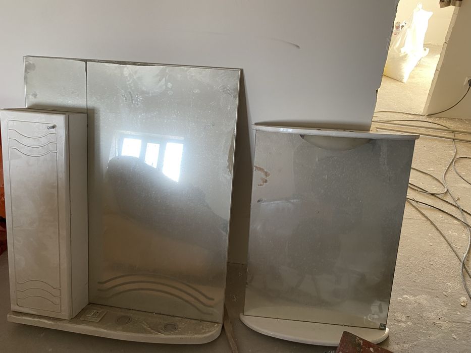 Зеркало в ванную, две штуки