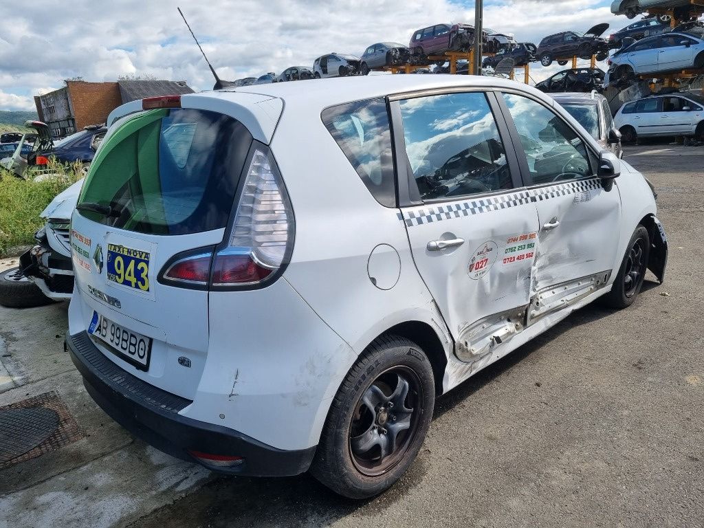 Dezmembrez Renault Scenic 3 motor 1.5dci 110cp cod k9k 636 euro 5 cutie de viteze manuala 6+1 trepte usa portiera stanga dreapta fata spate aripa fuzeta dezmembrari piese