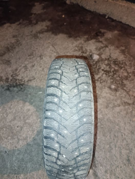 Продам шины зимние