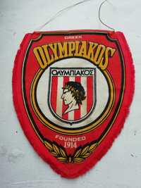 Вымпел футбольного клуба Олимпиакос