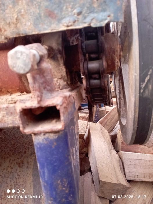 Vând malaxor pentru prelucrarea pământului de sobe/ teracota