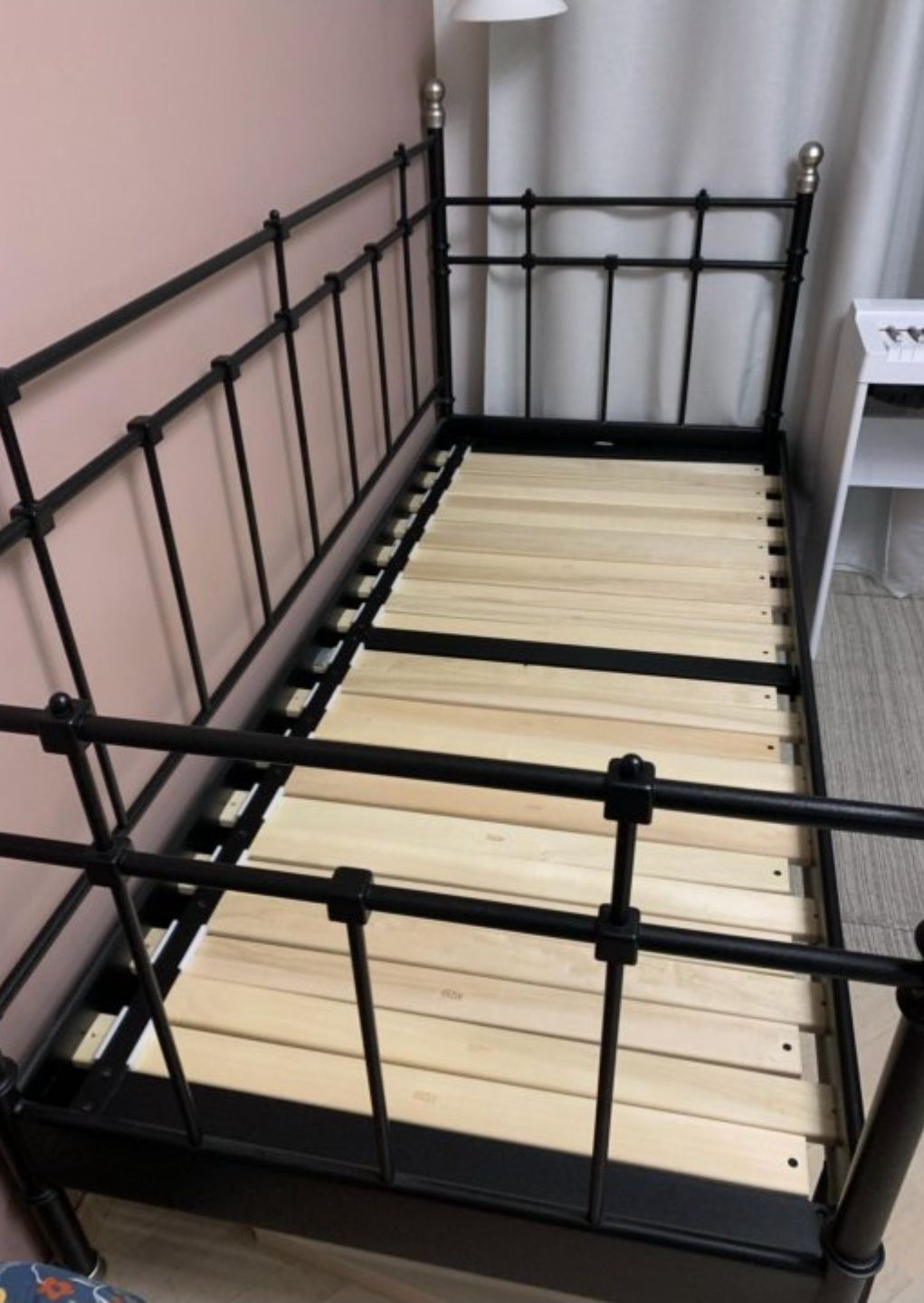 Кровать-кушетка IKEA Свельвик