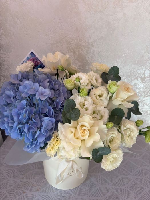 продам букет от SYLVIE , свежие