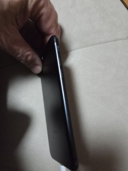 Iphone 7 32 GB като нов