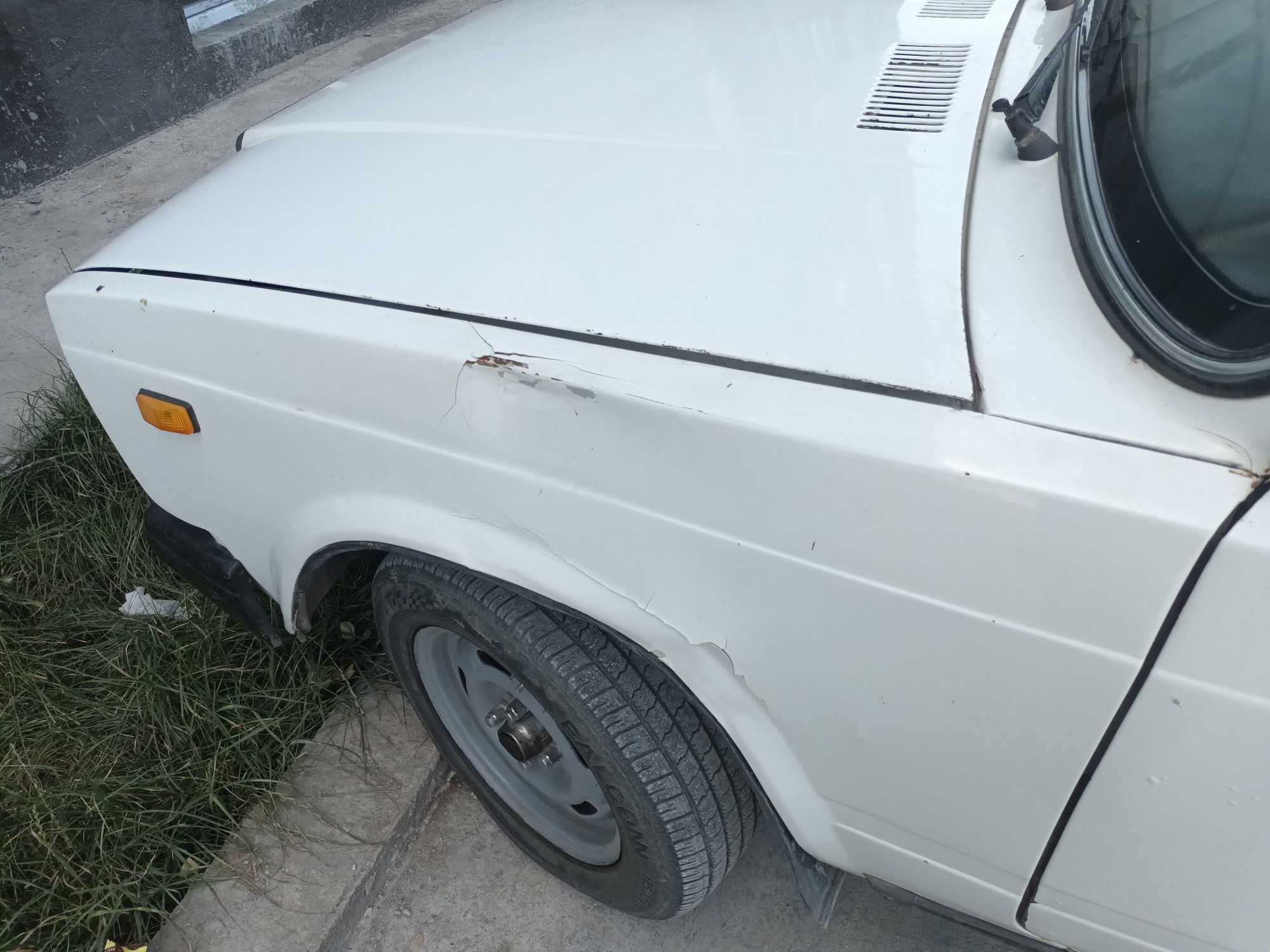 Vaz 2107 sotiladi