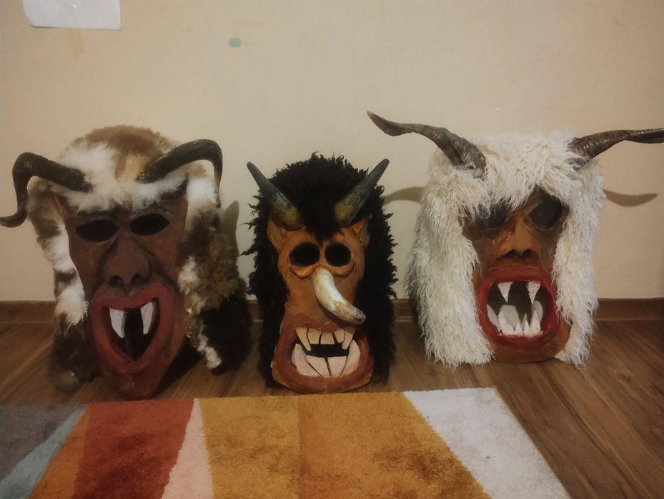 Изработвам Кукерски/ Сурвакарски маска