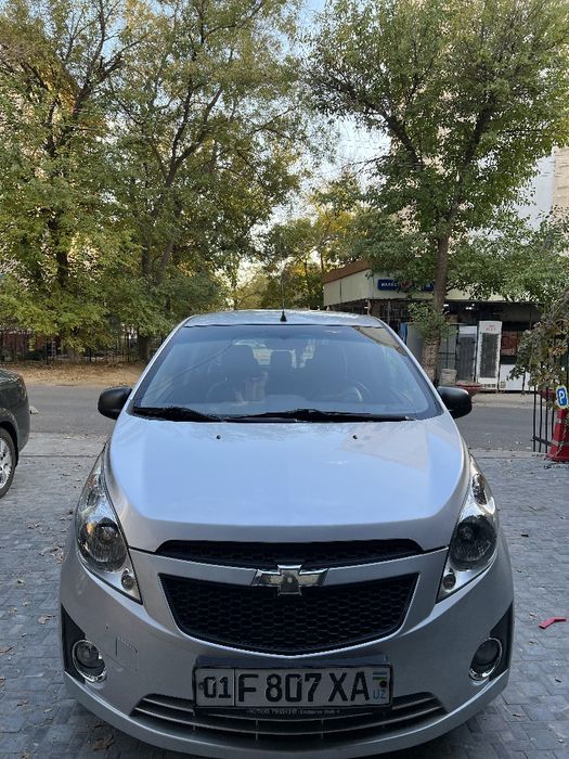 Продаётся Chevrolet Spark, бензин