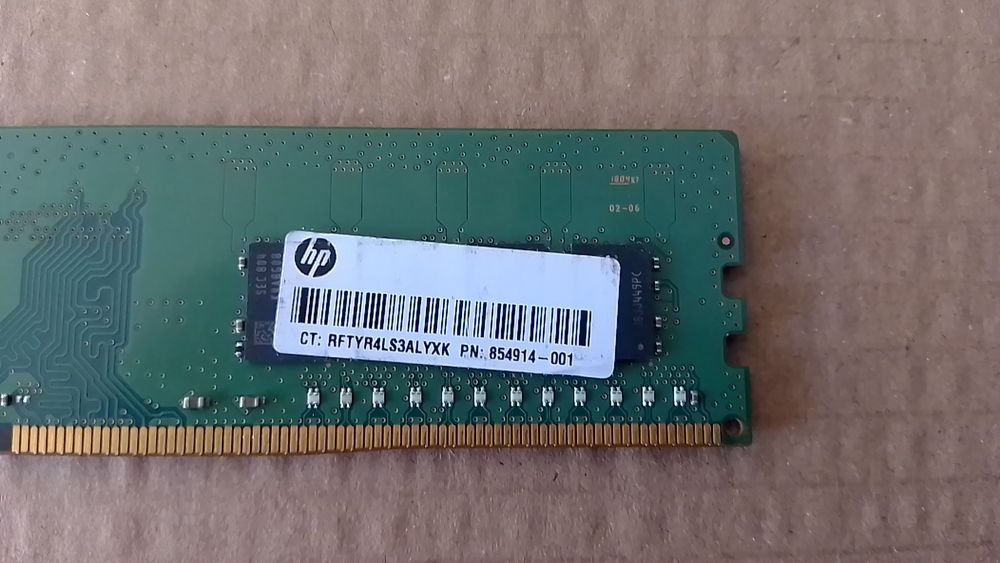 Рам памет DDR4 16gb 2400 Samsung, за настолен компютър.