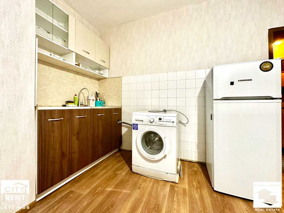 Дава се под наем Тристаен апартамент в Велико Търново, Център - 64 кв.м за 310 € - Снимка #2