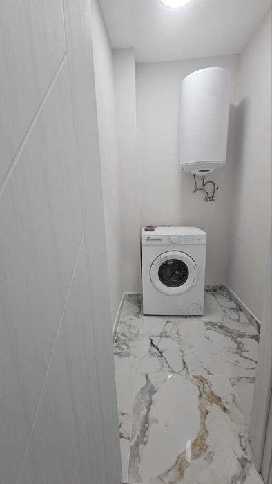 Продава се Тристаен апартамент в Пловдив, Гагарин - 121 кв.м за 1612 €/кв.м - Снимка #10