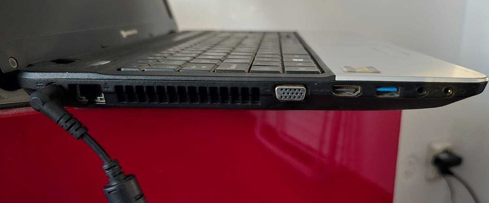 Vand laptop Packard Bell EasyNote TE11BZ-11204G32MNKS