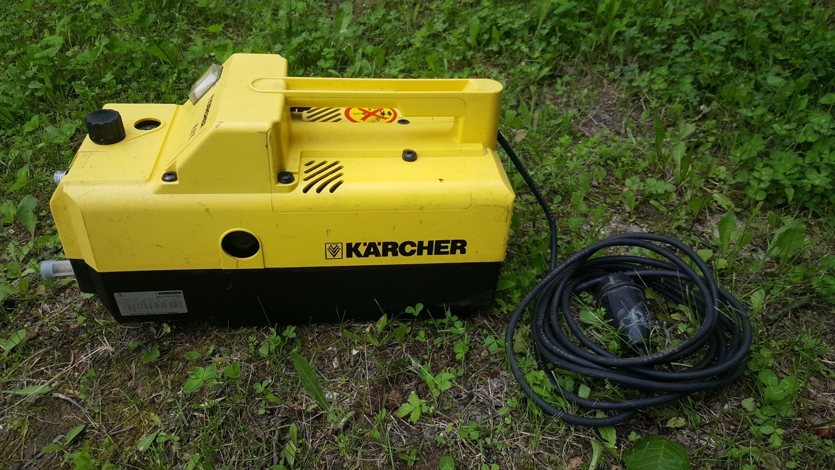 Професионална водоструйка Kärcher 595
