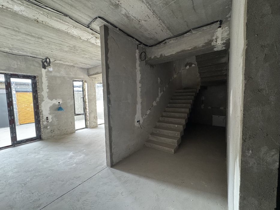 Продается 3 Коттеджа Коробка Хасанбой Юнусабад 1,8 Соток 80% Готова