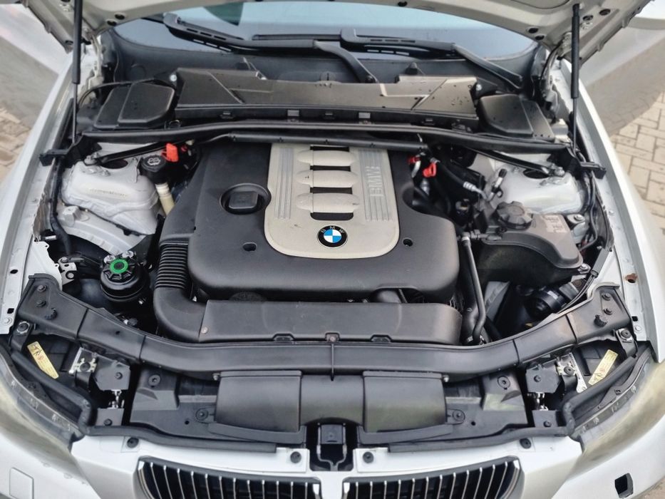 BMW 330D XDrive packet M cutie automată preț 2900 euro