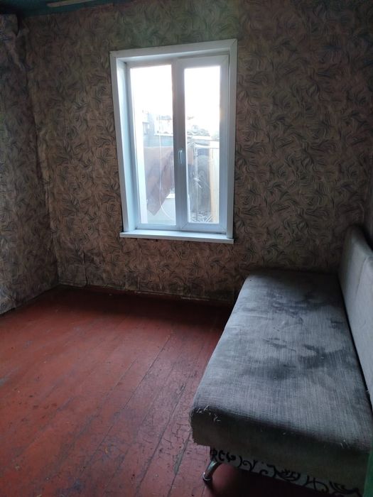 Сдам 2к.в бараке,в рабочем поселке