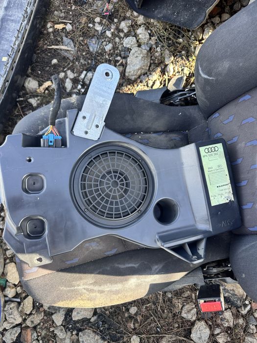 Оригинален субуфер Audi A3 8P