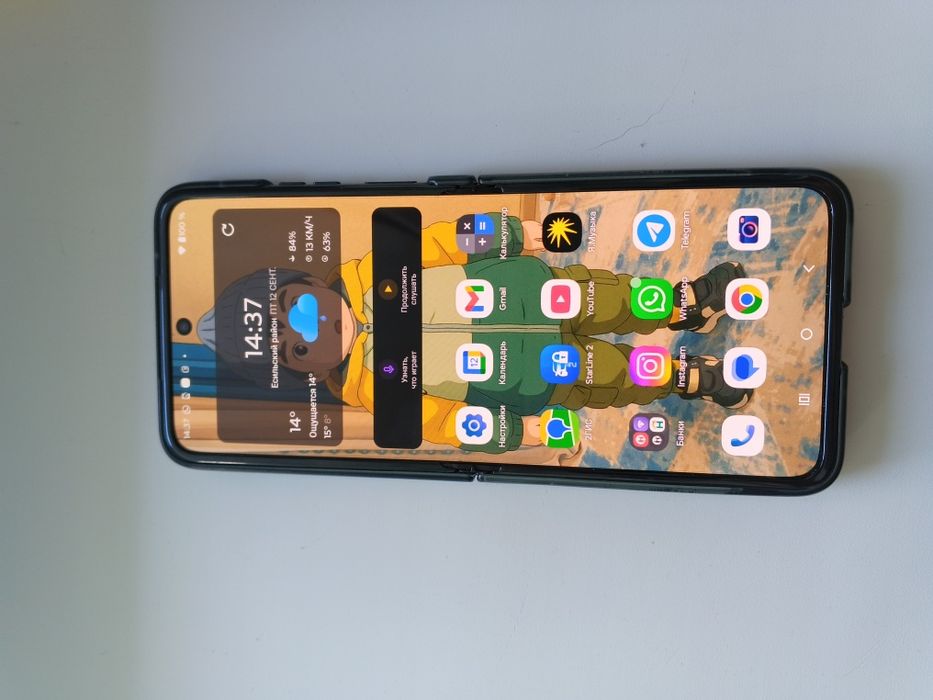 Продам или обменяю Motorola Razr 40