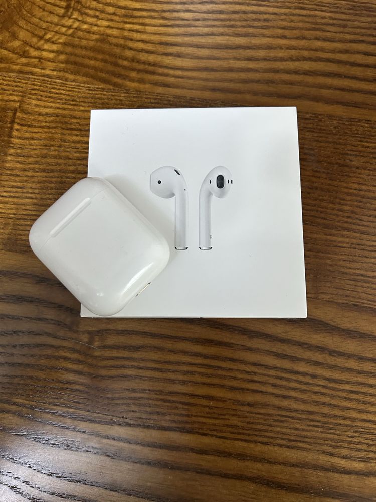 Casti Airpods 2,aproape noi