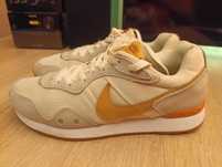 Nike Venture runner