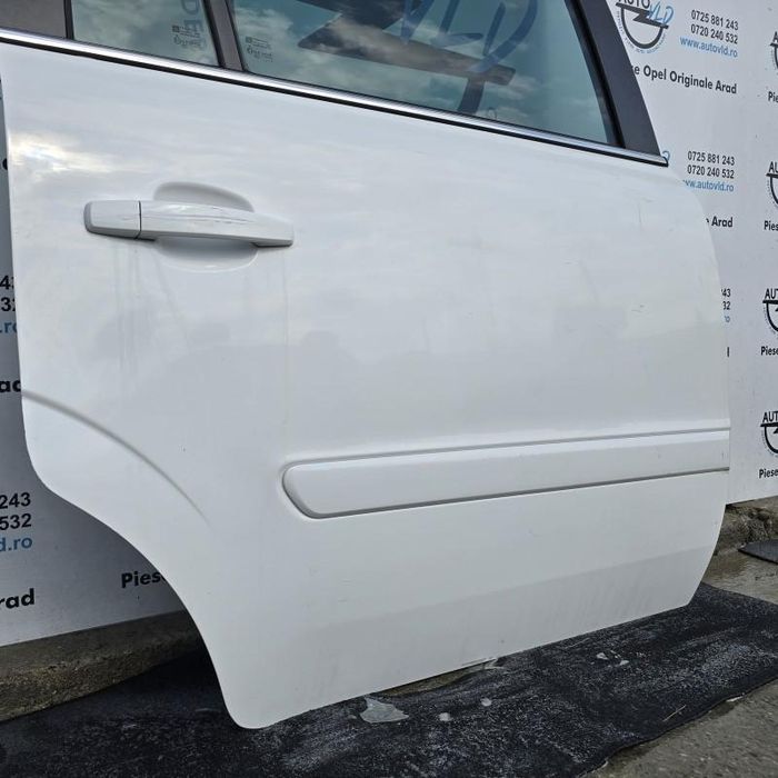 Portiera usa dreapta spate Z40R Opel Zafira B Facelift