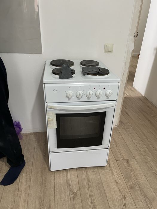 Продам электоплиту