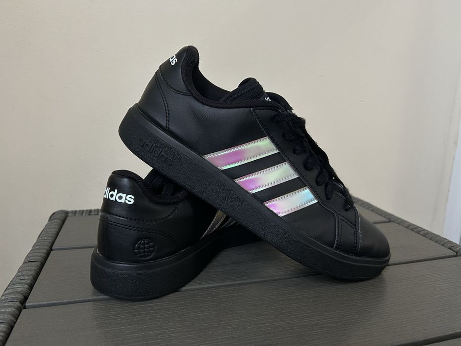Сникърси Adidas