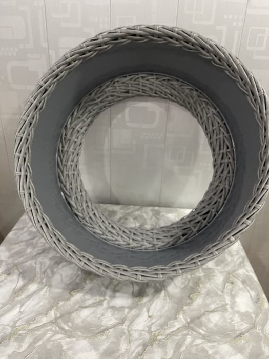 Юбка для елки  высота двадцать пять, верха сорок, дно пясят семь