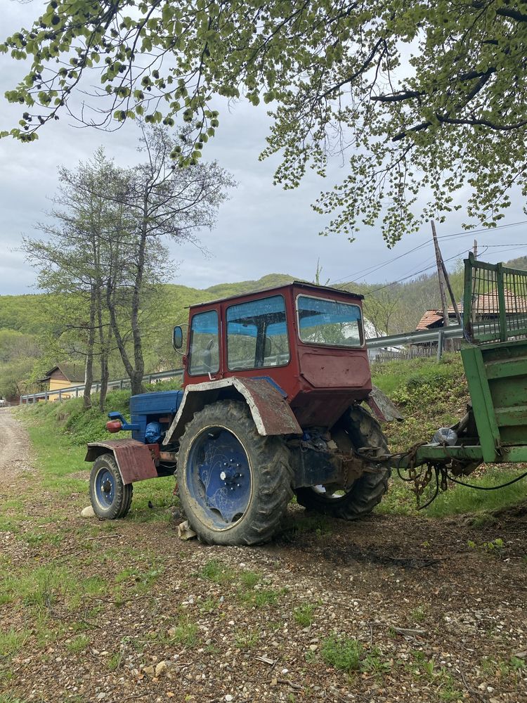 Tractor UTB 650 de vânzare