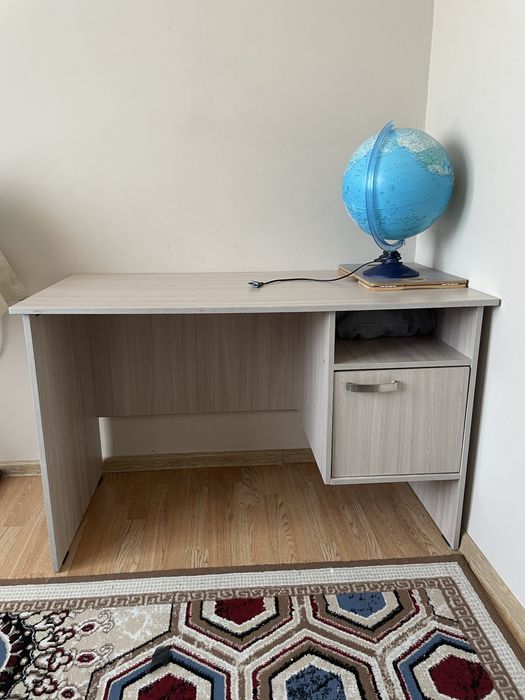 Продам Писменный стол