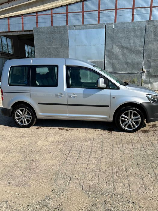 Vind VW CADDY an 2012, diesel , motor 1.6 105 CP