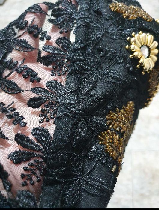 Corset deosebit cu strasuri