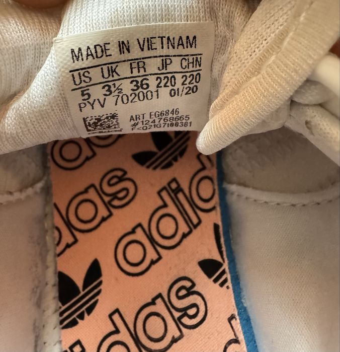 Vand Adidasi originali