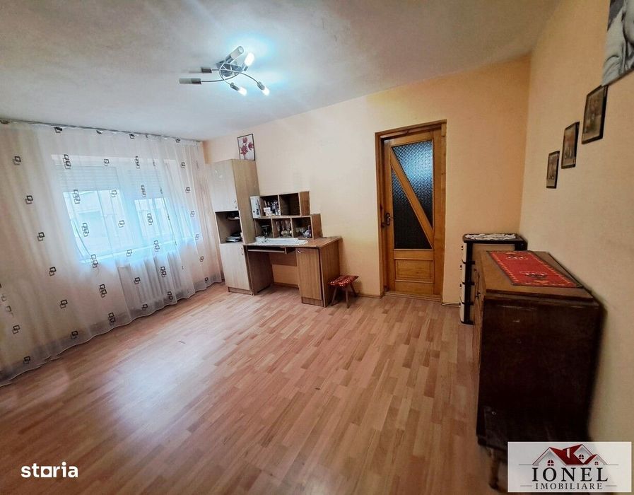 Apartament doua camere etaj 1, Cugir