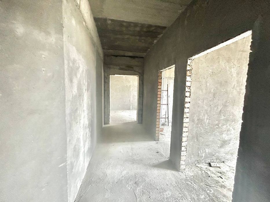 Продаётся 2 комн. квартира