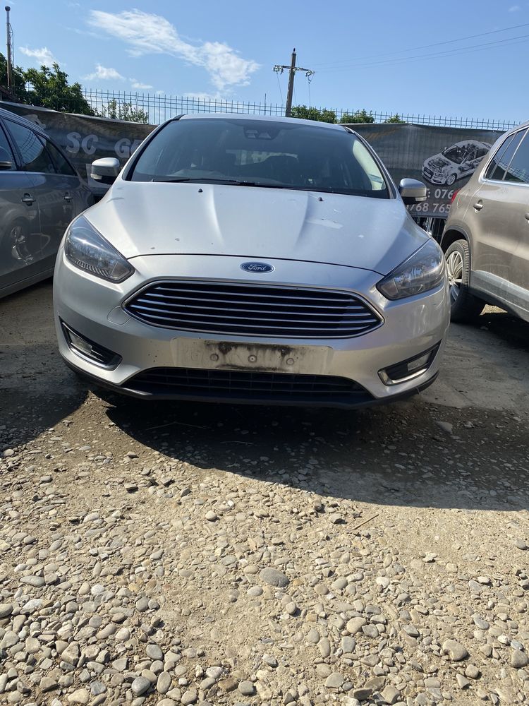 Fuzetă stânga față Ford Focus 3 1.5 tdci 2015