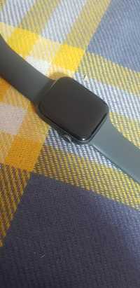 Продам Apple watch 4