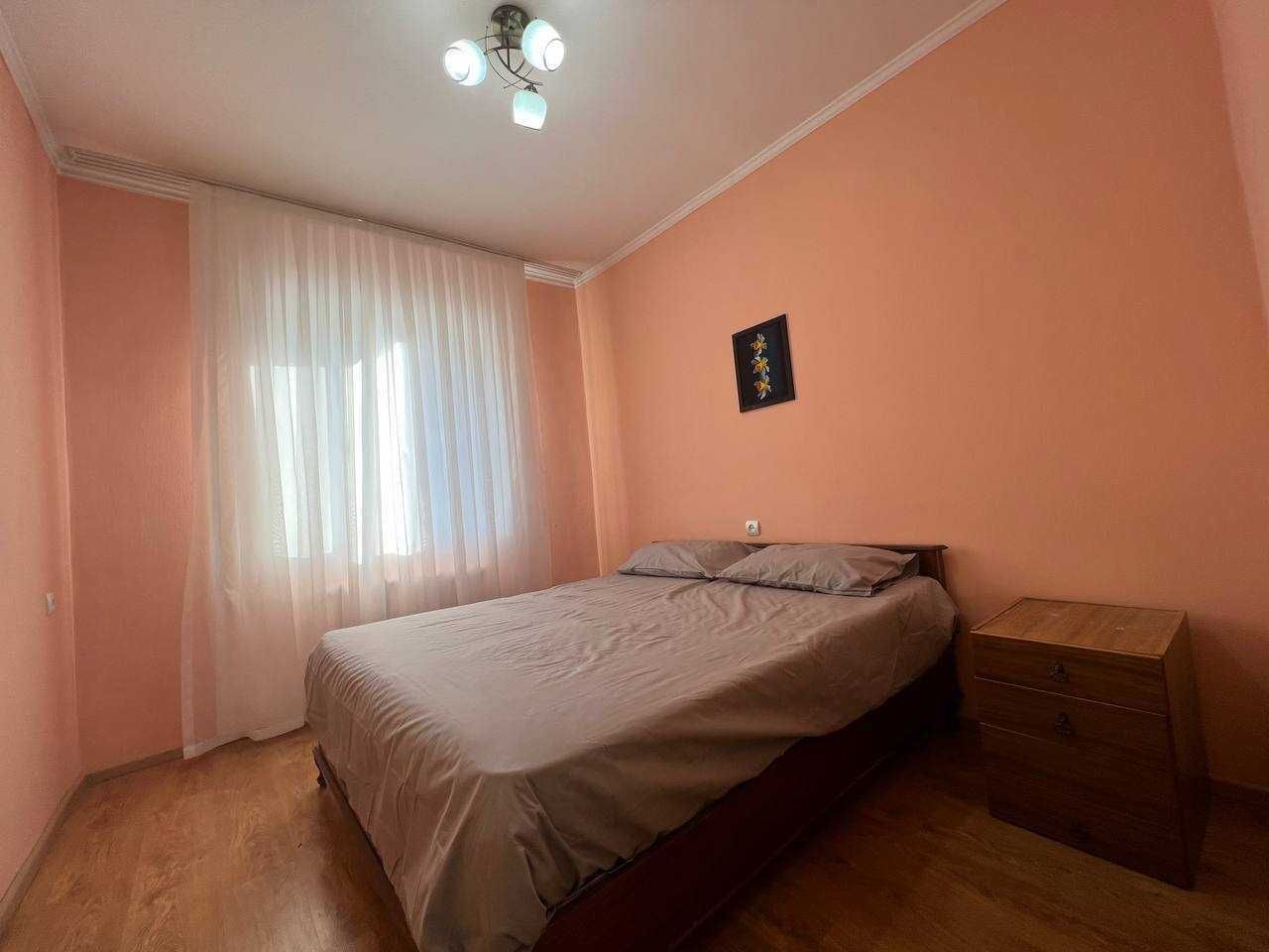 3 комн квартира в аренду. Госпитальный
