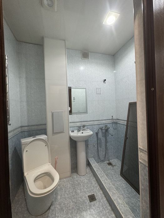 Осиё Гранд .Лабзак .Ц-13 .сдаётся офис 3х комнатный 87м2.