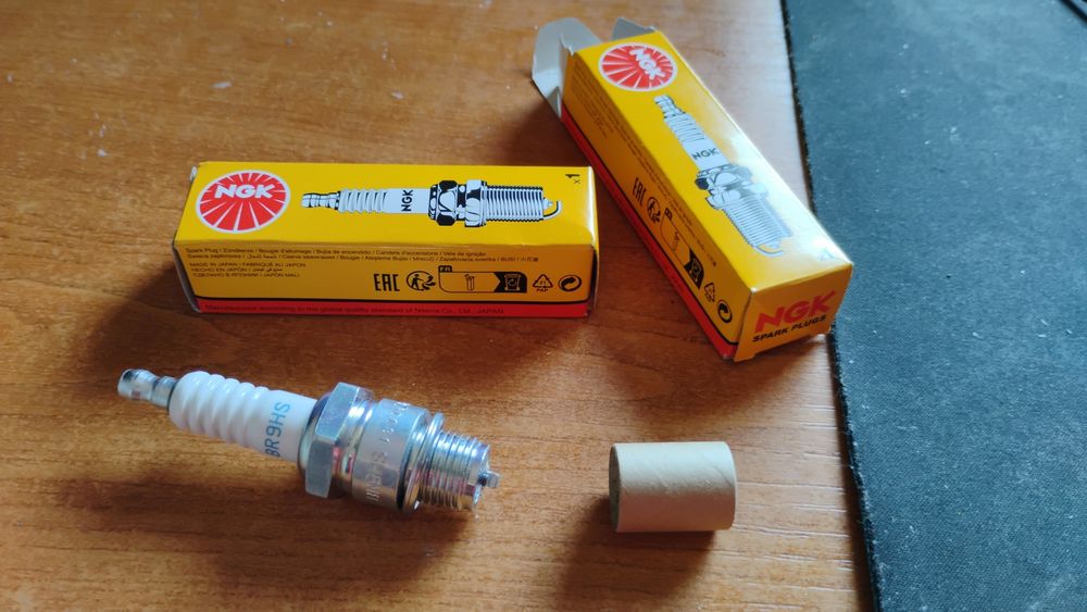 Vând scuter 80cc 2T Carte RAR