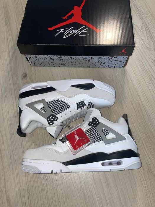 Jordan 4 Military Black
