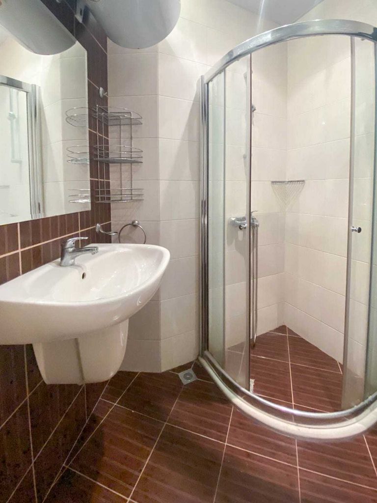 Дава се под наем Тристаен апартамент в Бургас, Сарафово - 83 кв.м за 128000 € - Снимка #9