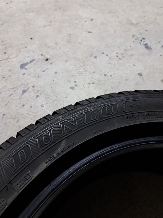 4 anvelope iarnă 205 50 r17 Dunlop