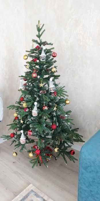 Продам ёлку,  без игрушек. Новая