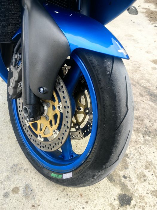 Продавам Kawasaki zx6r